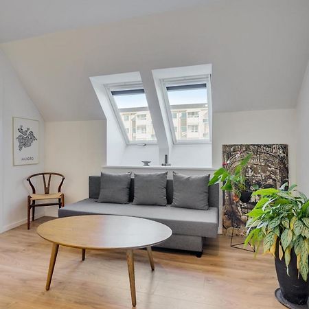 Bath Tub Penthouse In The City 奥尔堡 外观 照片