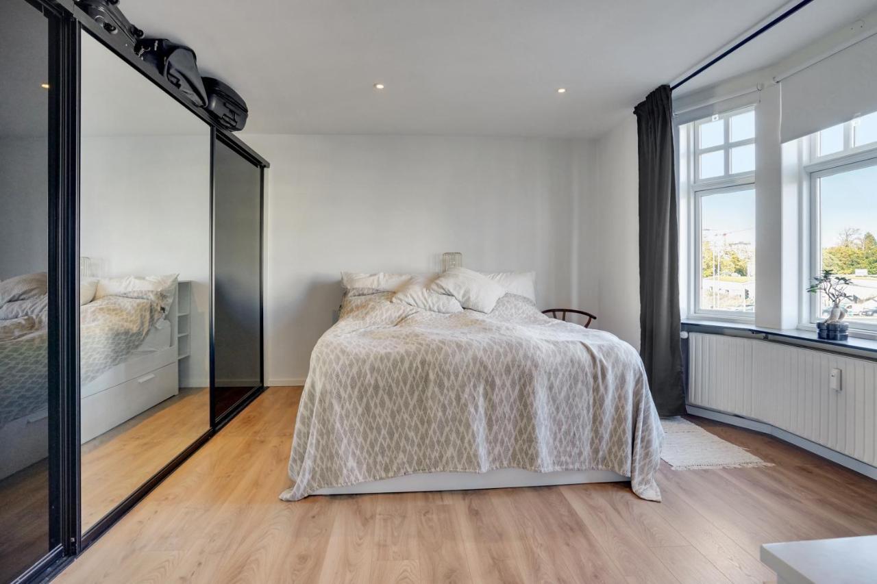Bath Tub Penthouse In The City 奥尔堡 外观 照片