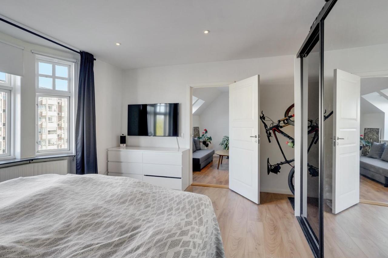 Bath Tub Penthouse In The City 奥尔堡 外观 照片